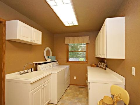 4920 Pine Ln, Eagan, MN 55123 photo 14