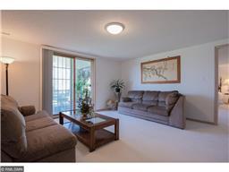 1226 Summit Ct E, Maplewood, MN 55109 photo 16