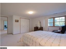 1226 Summit Ct E, Maplewood, MN 55109 photo 17