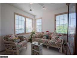 1226 Summit Ct E, Maplewood, MN 55109 photo 9