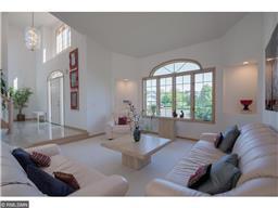 1226 Summit Ct E, Maplewood, MN 55109 photo 3
