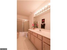 1226 Summit Ct E, Maplewood, MN 55109 photo 18