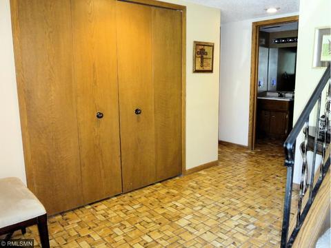 2455 Brookview Dr E, Maplewood, MN 55119 photo 11