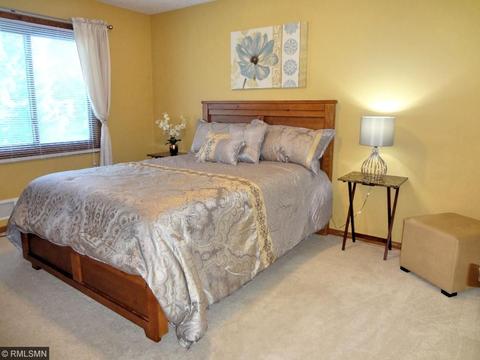 2455 Brookview Dr E, Maplewood, MN 55119 photo 15
