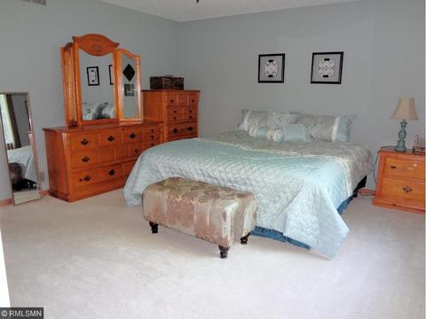 2455 Brookview Dr E, Maplewood, MN 55119 photo 13