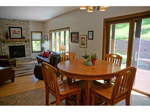 4130 Lantern Ln, Eagan, MN 55123 photo 4