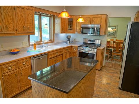 4130 Lantern Ln, Eagan, MN 55123 photo 5