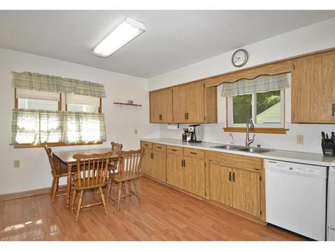 749 6th St NE, Faribault, MN 55021 photo 8