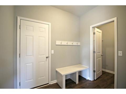 1273 Interlachen Dr, Eagan, MN 55123 photo 8