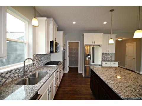 1273 Interlachen Dr, Eagan, MN 55123 photo 3