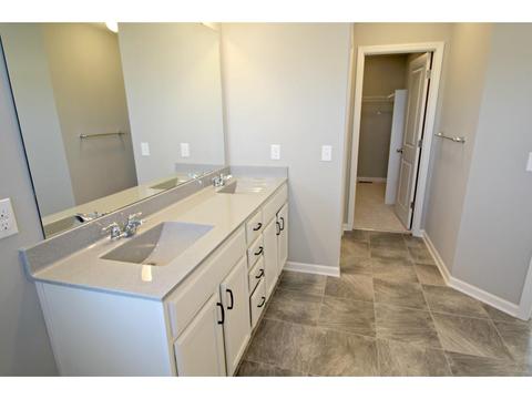 1273 Interlachen Dr, Eagan, MN 55123 photo 14