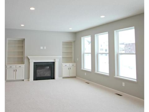 1273 Interlachen Dr, Eagan, MN 55123 photo 6