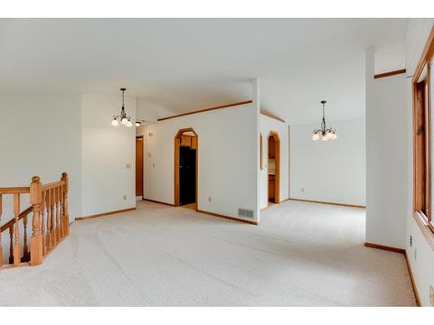 6908 Sumac Ct, Centerville, MN 55038 photo 7