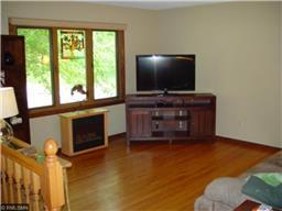 2324 Maple Ln E, Maplewood, MN 55109 photo 4