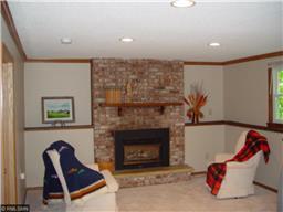 2324 Maple Ln E, Maplewood, MN 55109 photo 13