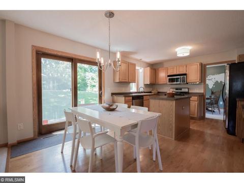 3237 Rolling Hills Dr, Eagan, MN 55121 photo 7