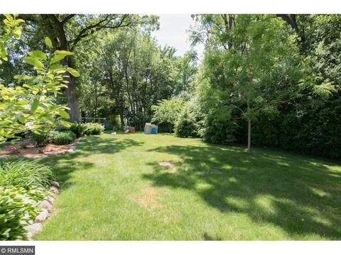 3237 Rolling Hills Dr, Eagan, MN 55121 photo 23