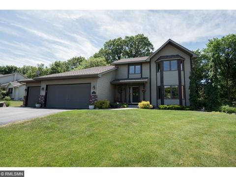 3237 Rolling Hills Dr, Eagan, MN 55121 photo 2