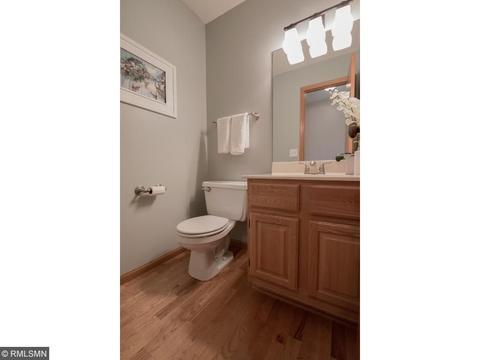 3237 Rolling Hills Dr, Eagan, MN 55121 photo 13
