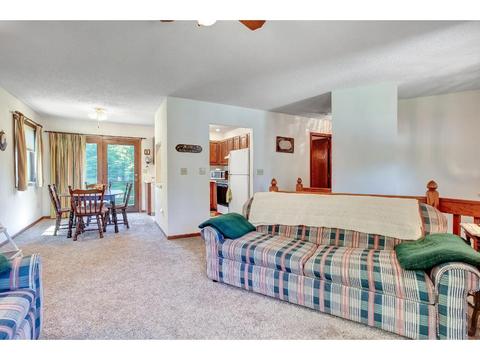2007 Vienna Ln, Eagan, MN 55122 photo 4