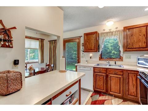 2007 Vienna Ln, Eagan, MN 55122 photo 10