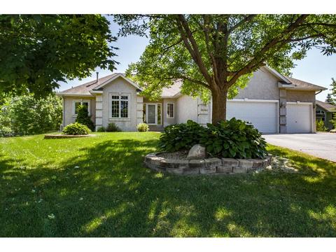 9464 White Oaks Ct, Champlin, MN 55316 photo 1