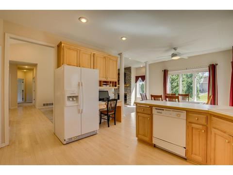 9464 White Oaks Ct, Champlin, MN 55316 photo 11