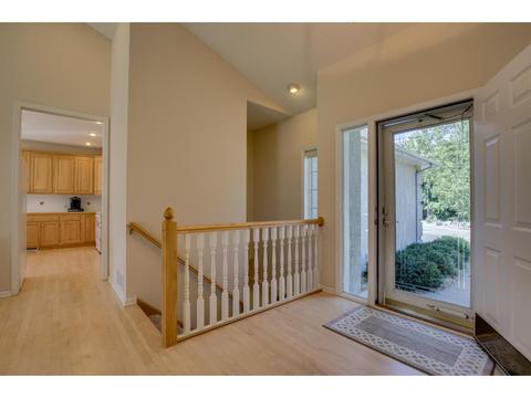9464 White Oaks Ct, Champlin, MN 55316 photo 6