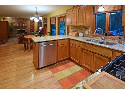 857 Trotters Rdg, Eagan, MN 55123 photo 7