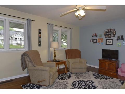 1017 8th Ave SW, Faribault, MN 55021 photo 3