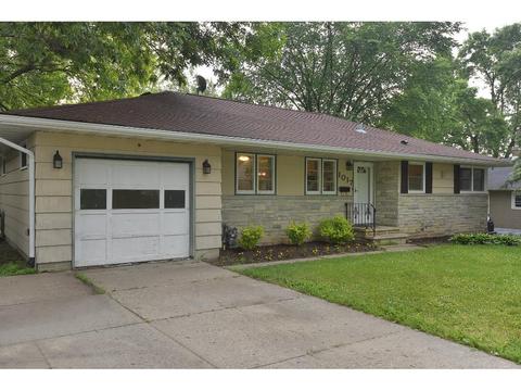 1017 8th Ave SW, Faribault, MN 55021 photo 2