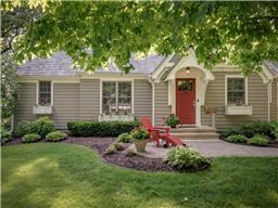 5520 Kellogg Ave, Edina, MN 55424 photo 1