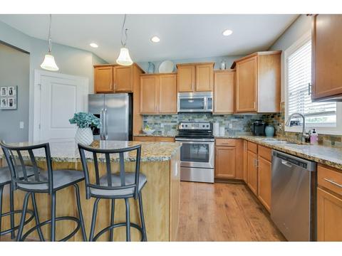 1619 Aspen Dr, Carver, MN 55315 photo 6