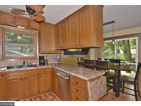 717 12th St SW, Faribault, MN 55021 photo 9