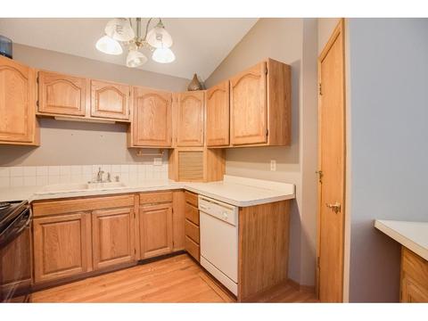 3115 Joyce Ct, Eagan, MN 55121 photo 8