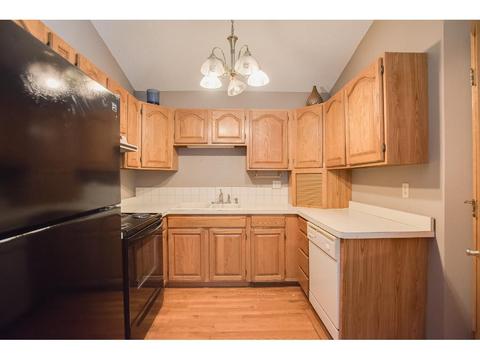 3115 Joyce Ct, Eagan, MN 55121 photo 7