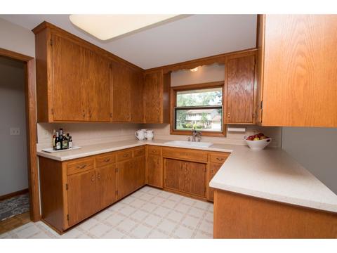 10018 Brookside Ave, Bloomington, MN 55431 photo 9