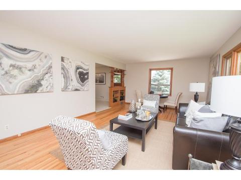 10018 Brookside Ave, Bloomington, MN 55431 photo 4