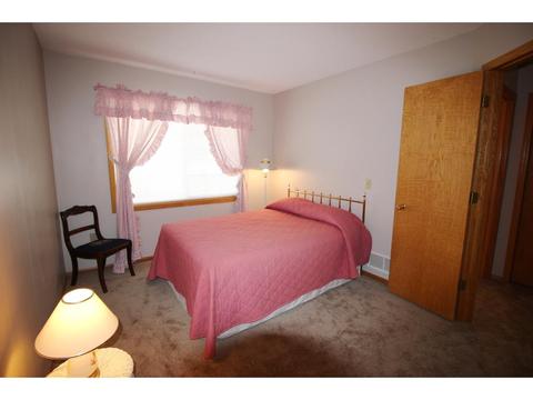 4128 Ruby Ln, Eagan, MN 55122 photo 11