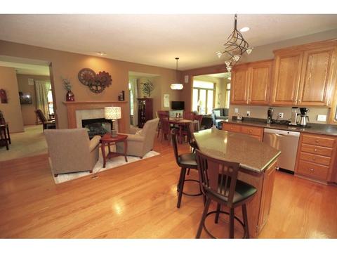 3664 Robin Ln, Eagan, MN 55122 photo 9
