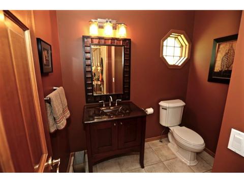 3664 Robin Ln, Eagan, MN 55122 photo 8