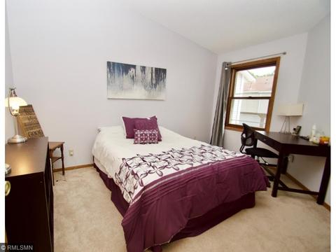 5356 Highpointe Dr, Bloomington, MN 55437 photo 12