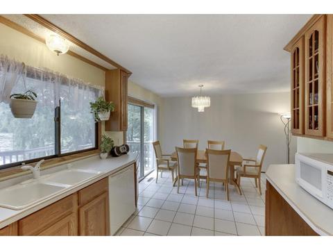 1758 Walnut Ln, Eagan, MN 55122 photo 9