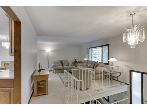 1758 Walnut Ln, Eagan, MN 55122 photo 2