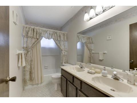 1758 Walnut Ln, Eagan, MN 55122 photo 12