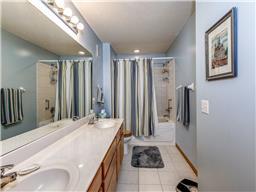 3422 Eagan Oaks Ct, Eagan, MN 55123 photo 14