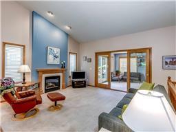 3422 Eagan Oaks Ct, Eagan, MN 55123 photo 9