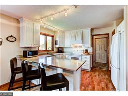 504 Chapel Ct, Eagan, MN 55121 photo 4