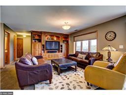 504 Chapel Ct, Eagan, MN 55121 photo 10