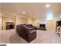 1340 Avalon Ave, Eagan, MN 55121 photo 15